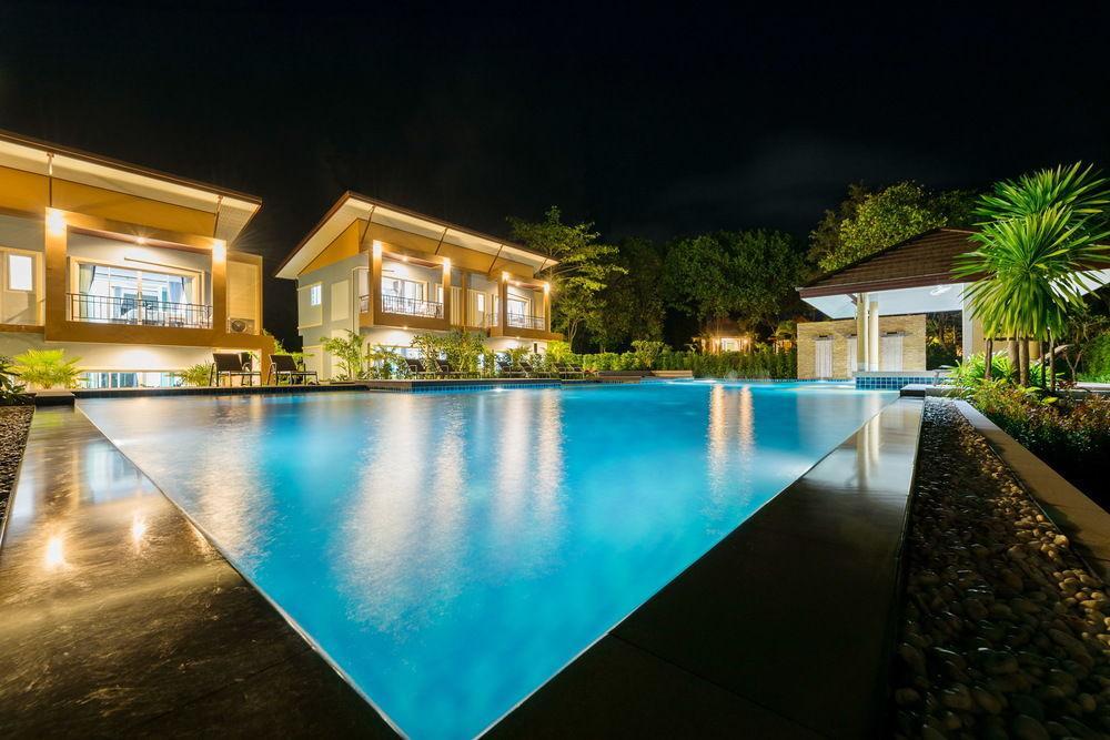 Phutara Lanta Resort - SHA Extra Plus Koh Lanta Bagian luar foto