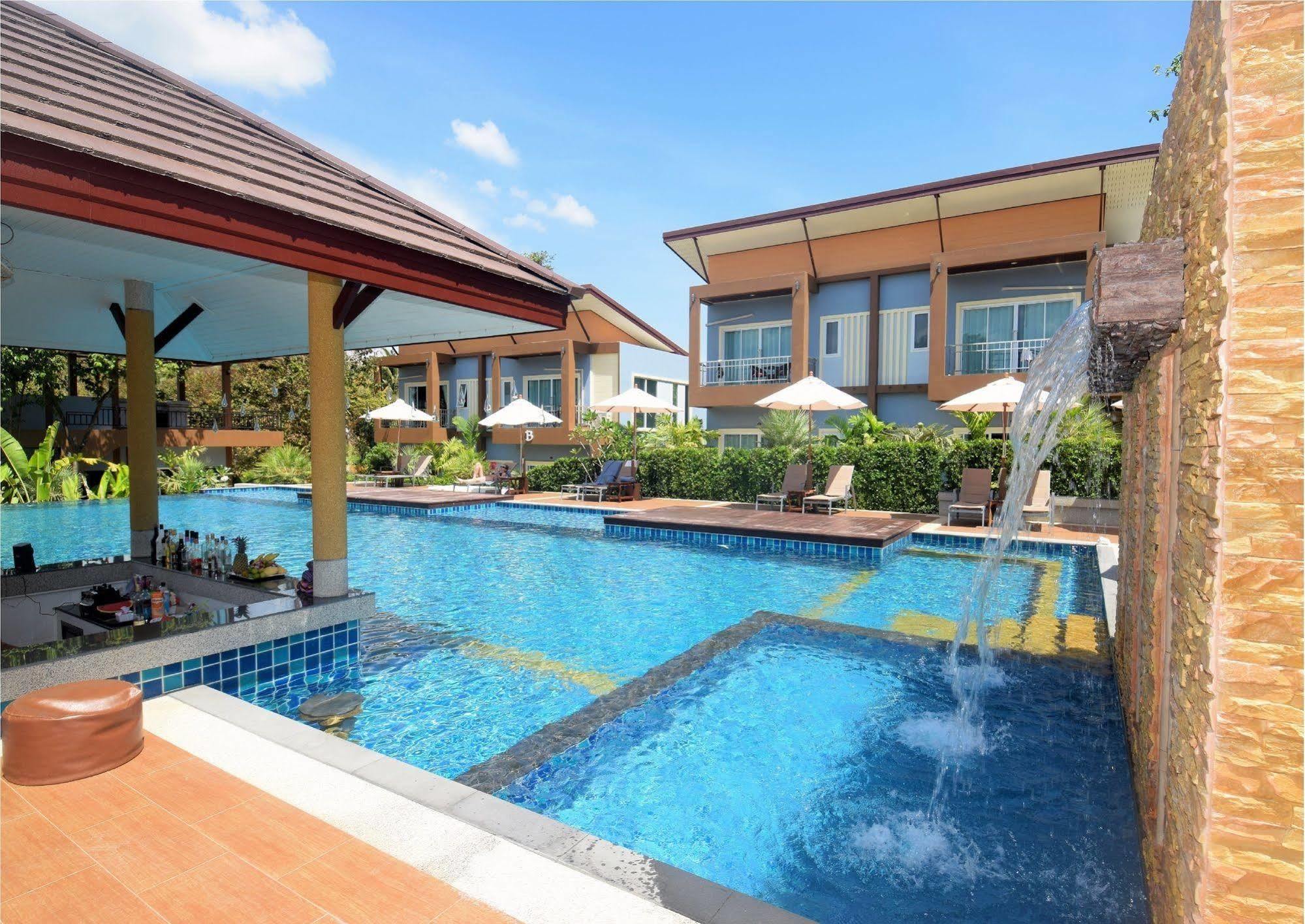 Phutara Lanta Resort - SHA Extra Plus Koh Lanta Bagian luar foto